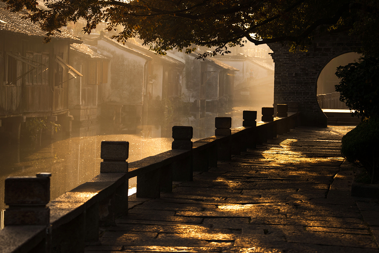 Sony 70-300mm F4.5-5.6 G SSM sample photo. Ancient town photography