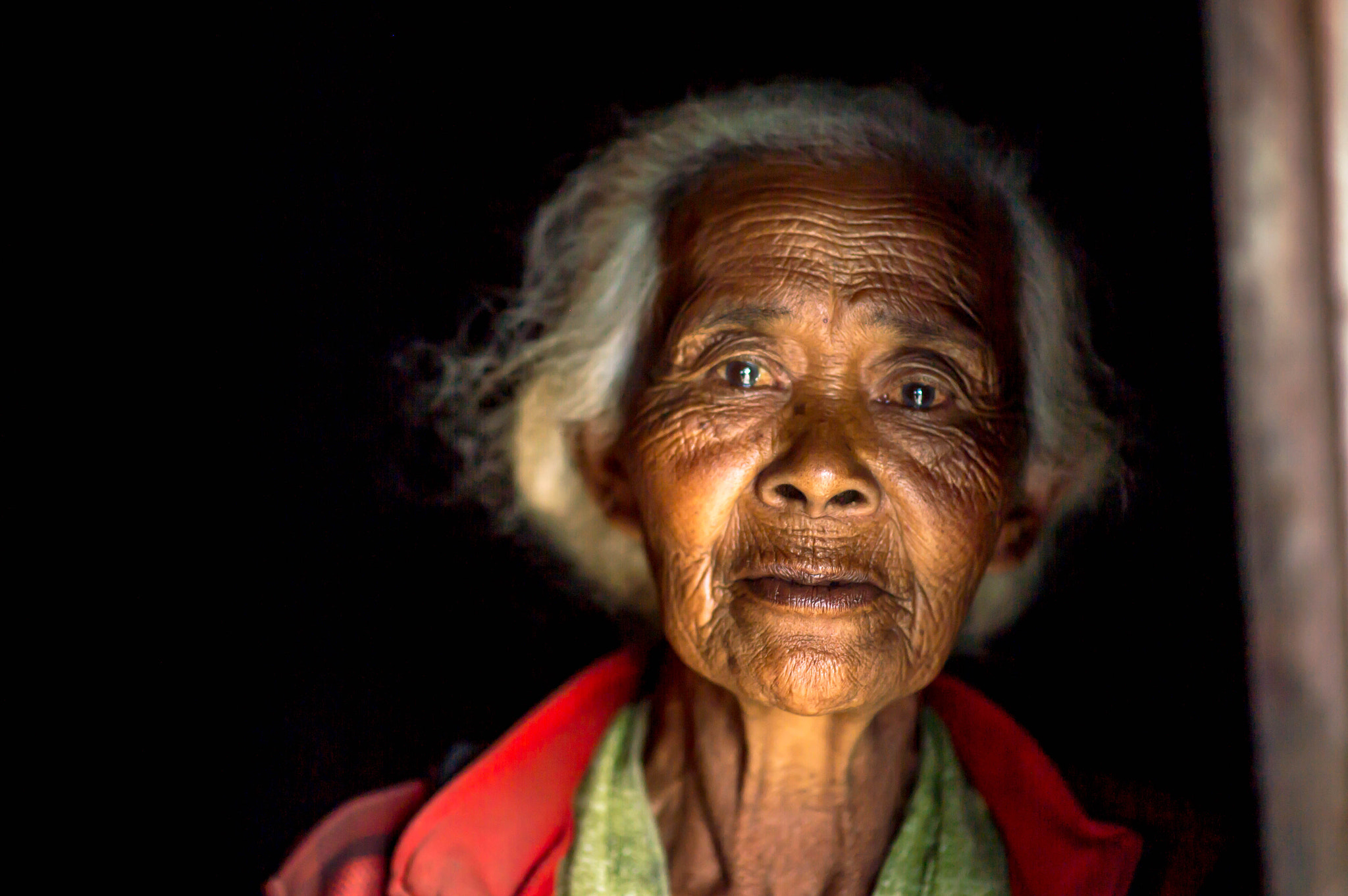Nikon Df + Nikon AF-S Nikkor 85mm F1.8G sample photo. Tengger bromo human interest photography