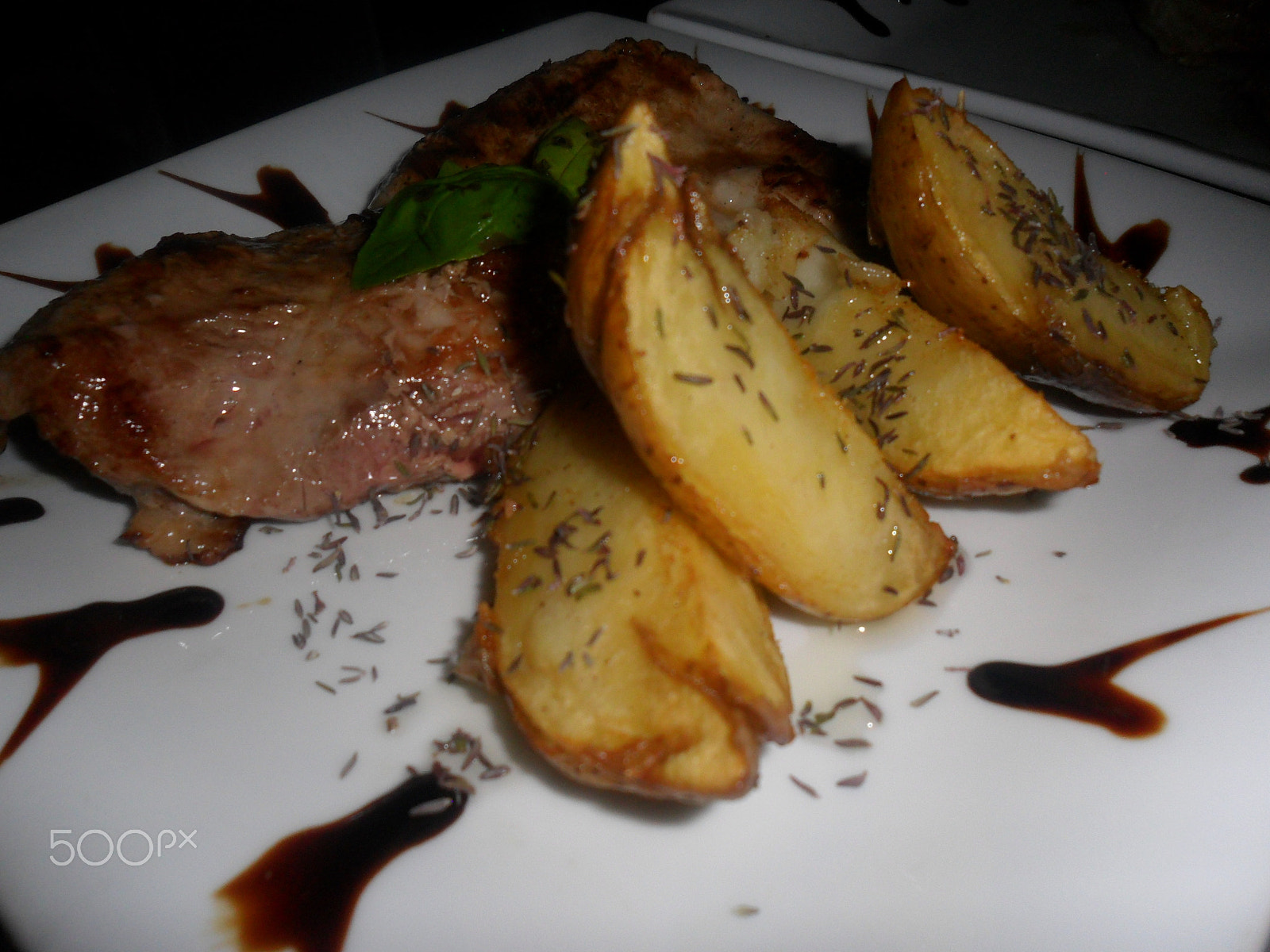 Samsung ES70, ES71 / VLUU ES70, ES71 /  SL600 sample photo. Filé mignon com batatas ao forno photography