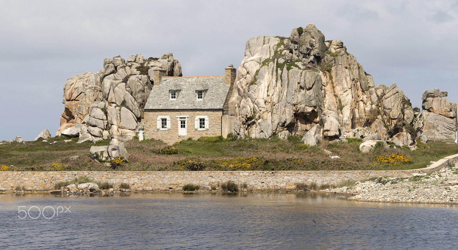 Canon EOS M + Canon EF 24-105mm F4L IS USM sample photo. The house between the rocks photography