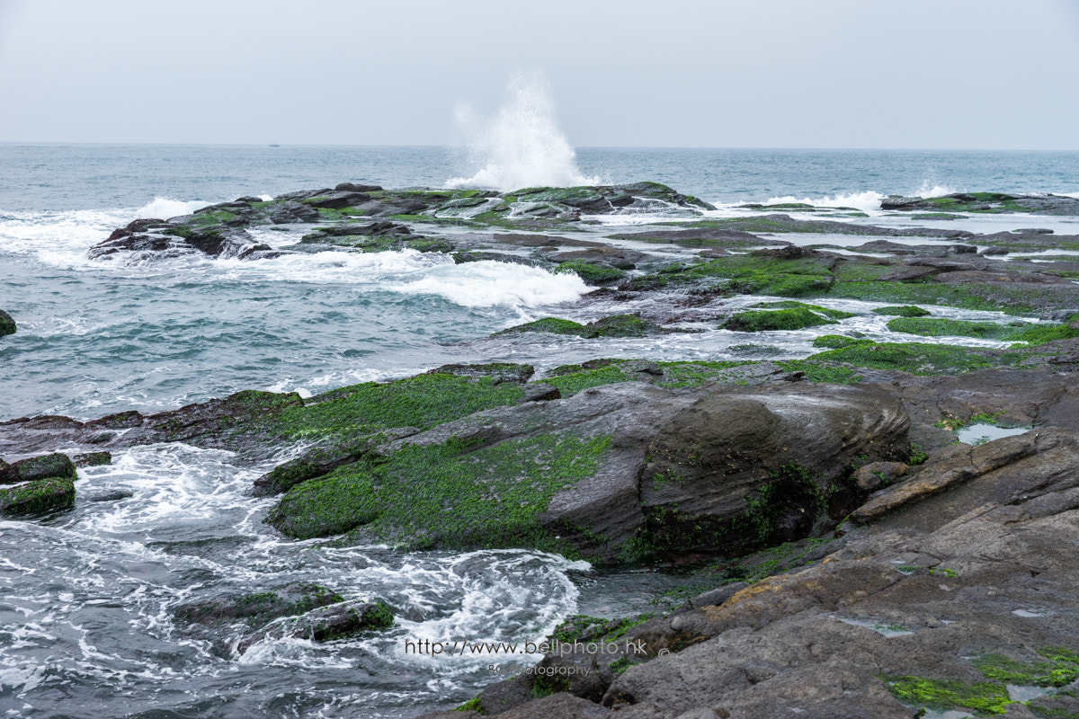 Sony a7 + Canon EF 85mm F1.2L II USM sample photo. Crashing waves. photography