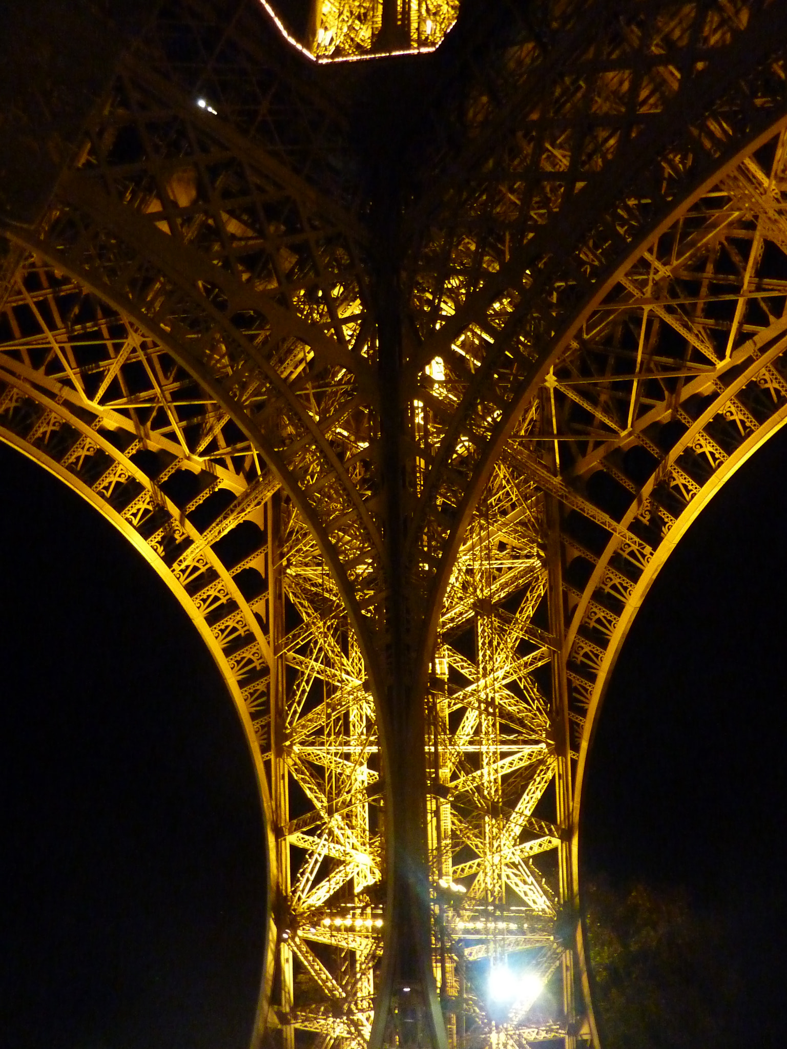 Panasonic DMC-ZS3 sample photo. A paris night photography