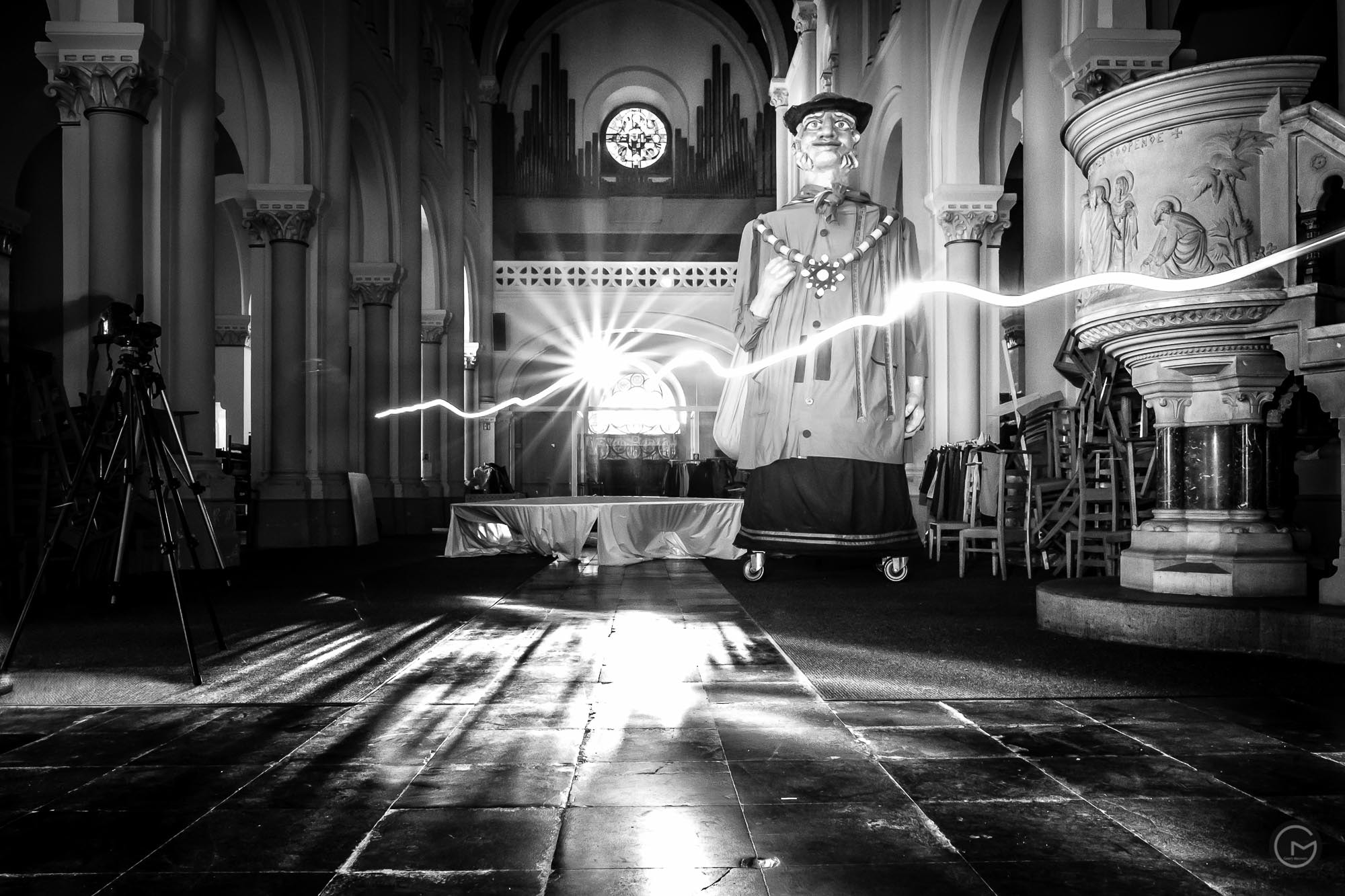 Fujifilm X-E2 + Fujifilm XF 16mm F1.4 R WR sample photo. Large visitor photography