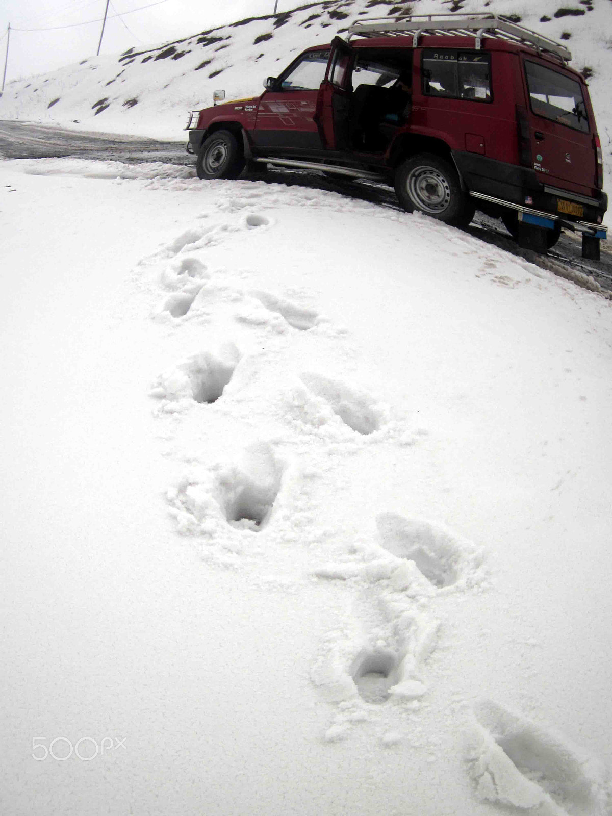 Canon PowerShot A1200 sample photo. Foot prints photography