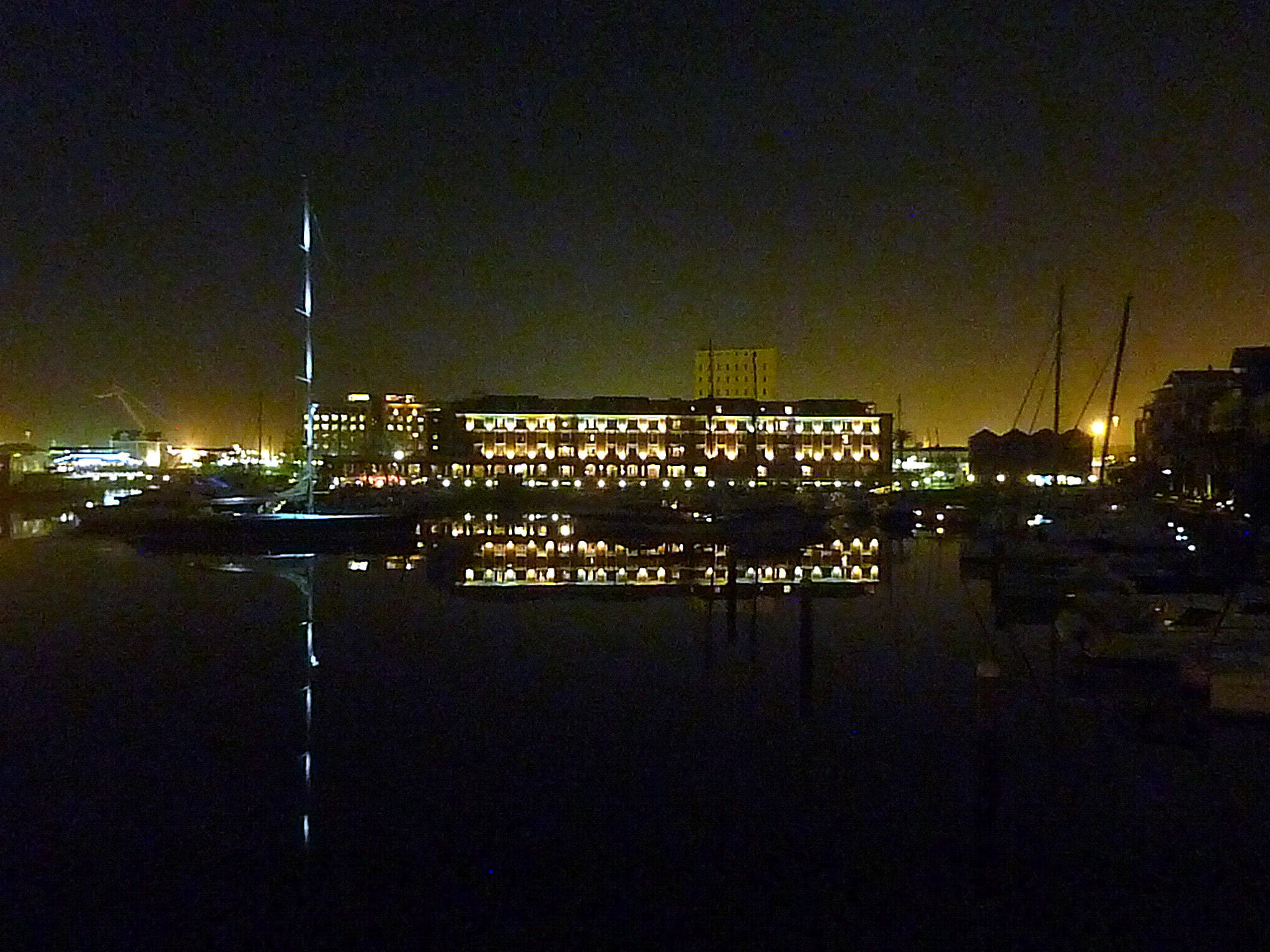 Panasonic DMC-ZS3 sample photo. Cape grace hotel by night photography