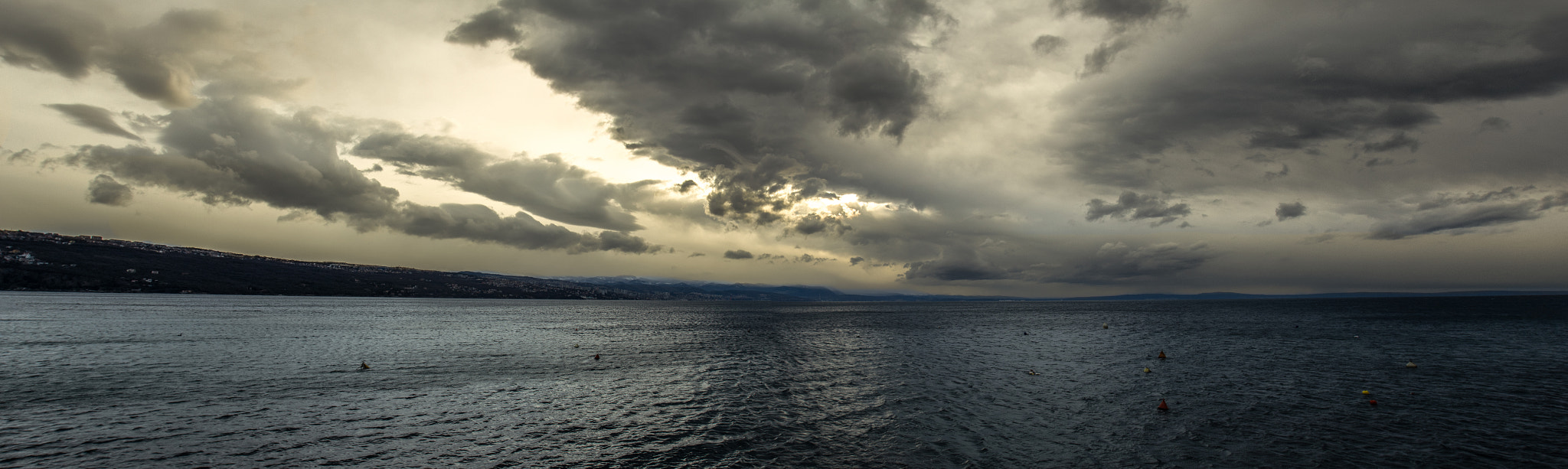 Canon EOS 550D (EOS Rebel T2i / EOS Kiss X4) + Canon EF 16-35mm F2.8L USM sample photo. Croatian mad sky photography