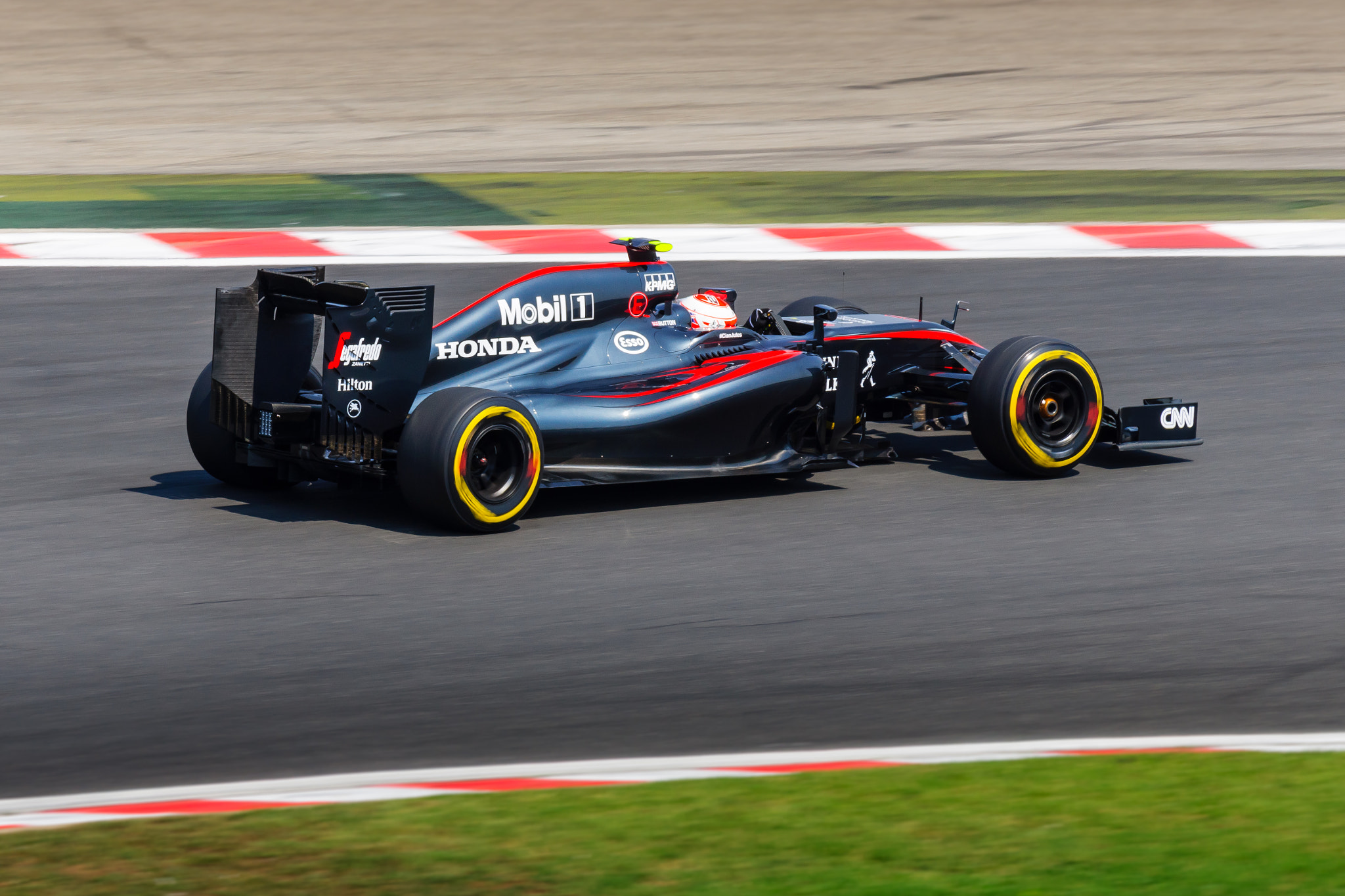 Sony 70-300mm F4.5-5.6 G SSM sample photo. Jenson button photography