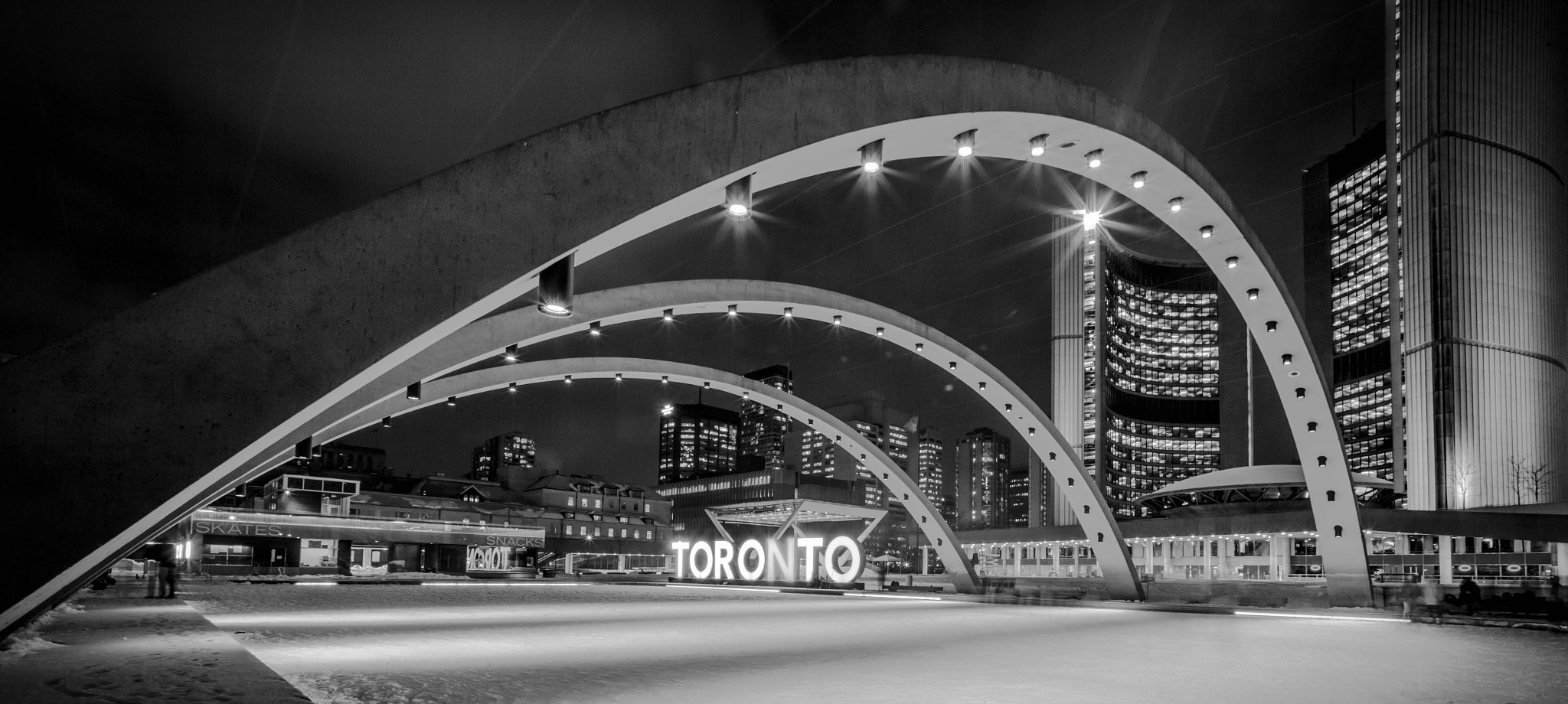 Canon EOS 5D Mark II + Canon EF 14mm F2.8L USM sample photo. Toronto city hall photography