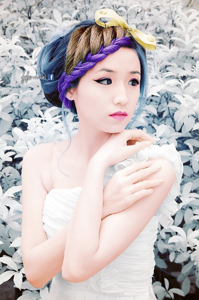 Nikon D70s + Sigma 18-50mm F2.8 EX DC Macro sample photo. Half-infrared portrait photography photography
