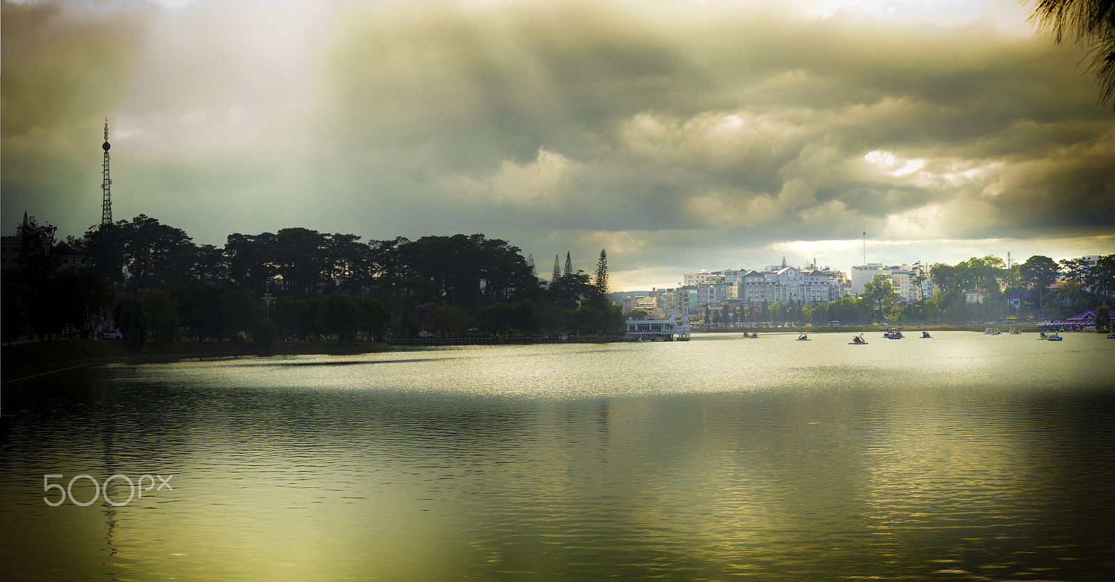 Canon EOS 600D (Rebel EOS T3i / EOS Kiss X5) sample photo. Dalat dreams photography