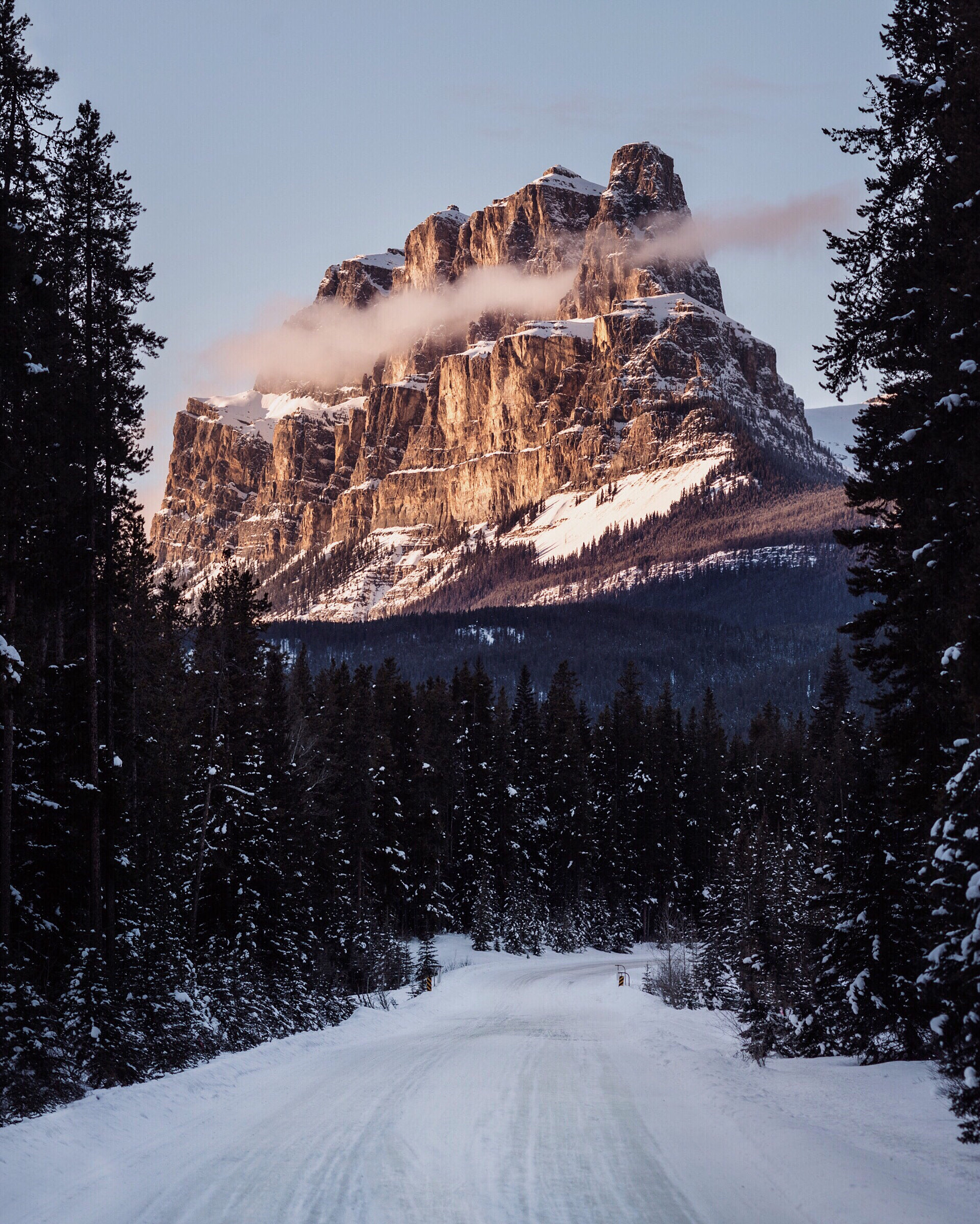 Nikon D4 + AF DC-Nikkor 135mm f/2D sample photo. Castle mountain photography