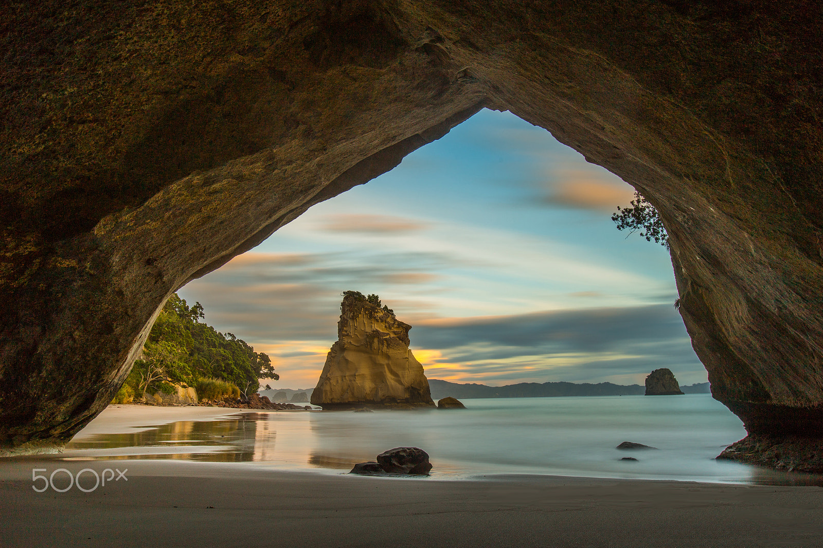 Canon EF 16-35mm F2.8L USM sample photo. Cathedral cove photography