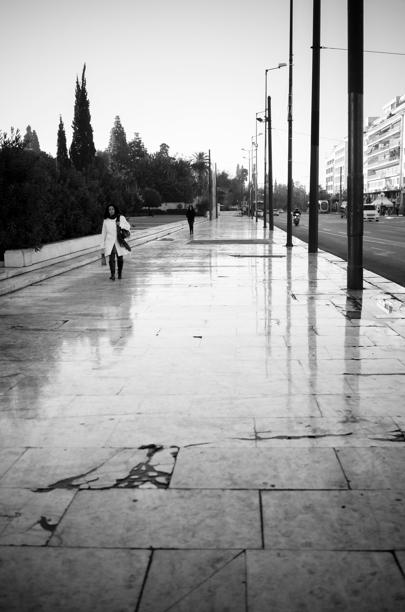 Summicron T 1:2 23 ASPH. sample photo. Streets of athens photography