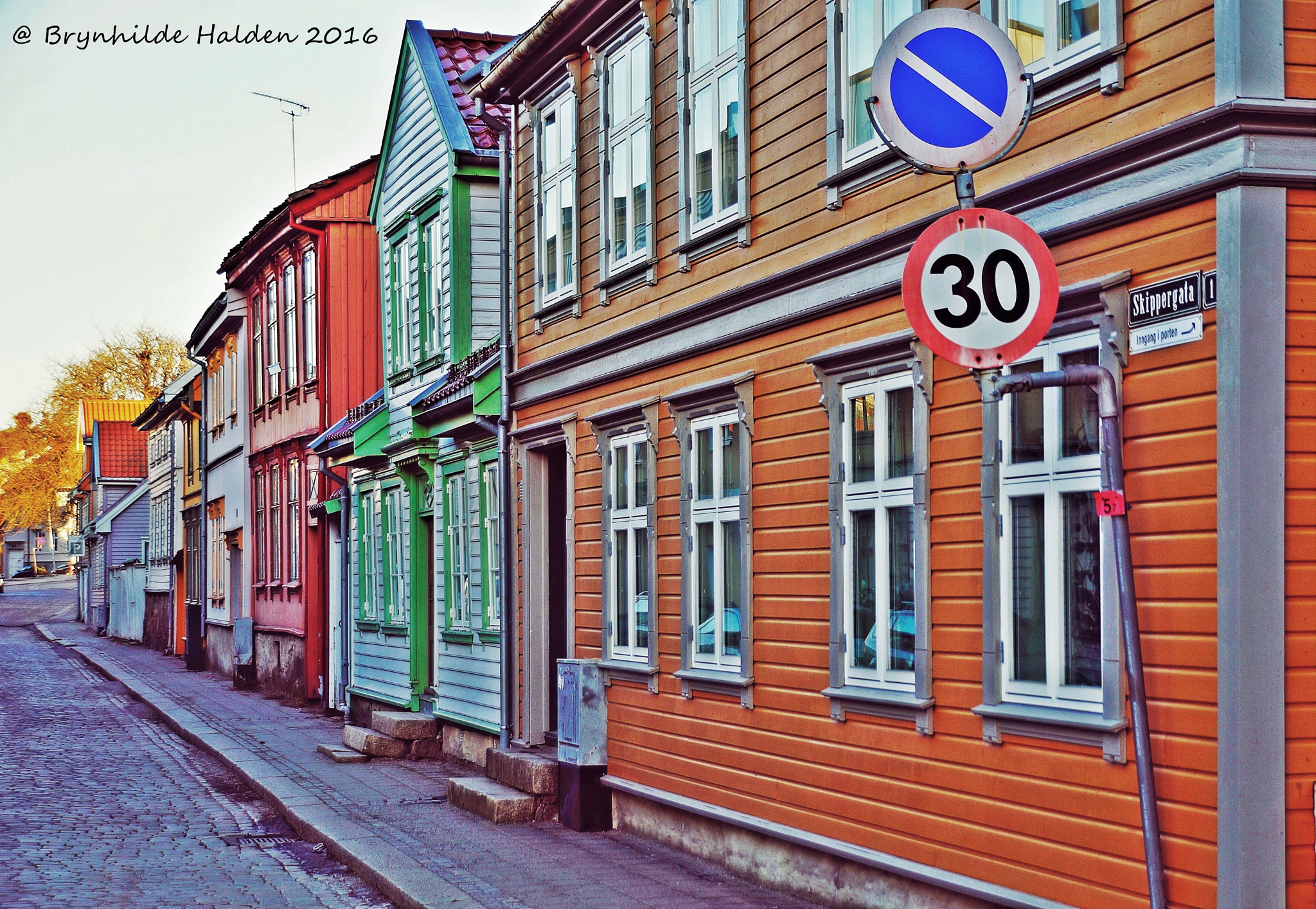 Sony DT 18-250mm F3.5-6.3 sample photo. Halden old city photography