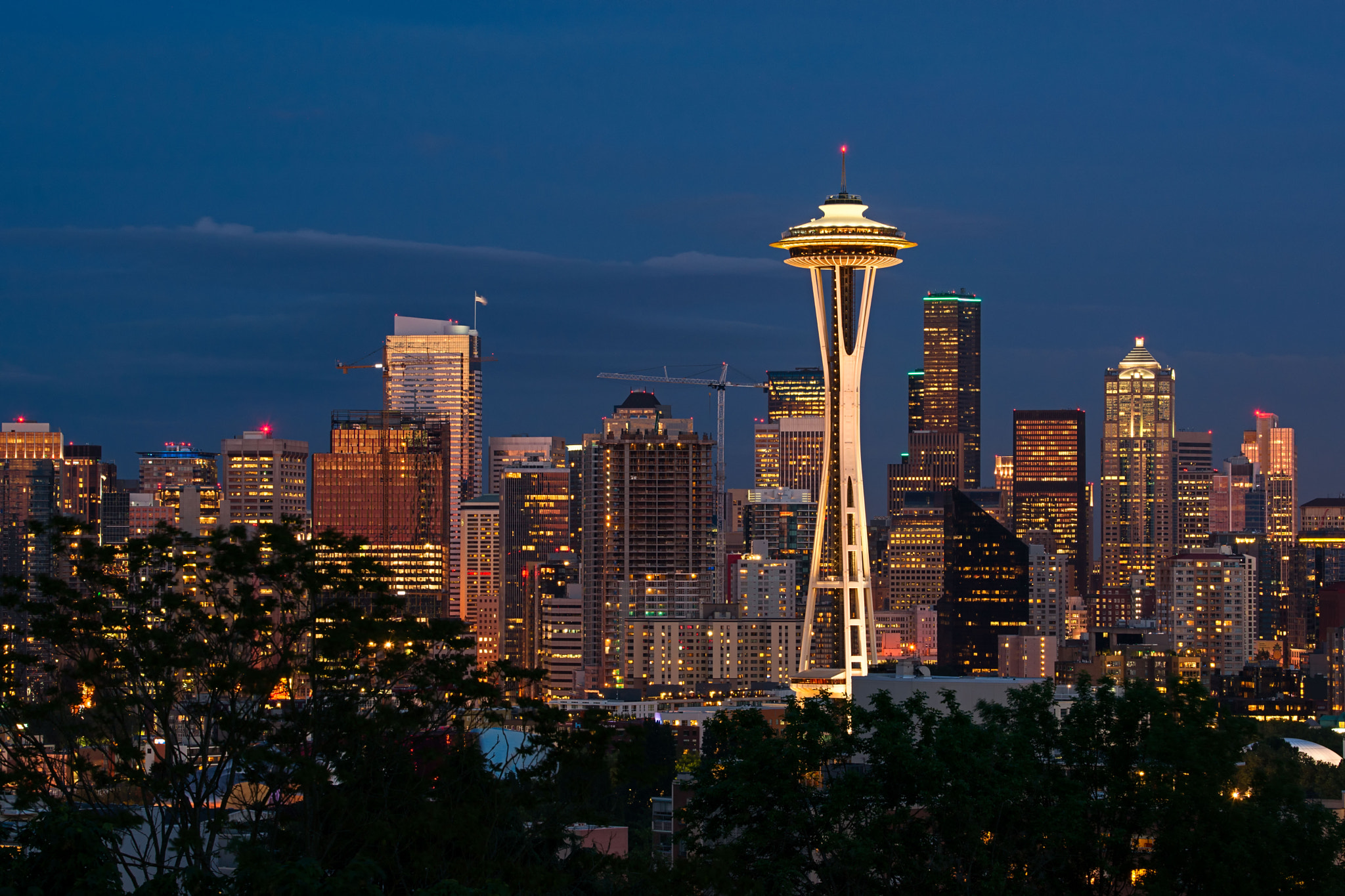 Sony Alpha DSLR-A850 + Sony 70-400mm F4-5.6 G SSM sample photo. Seattle space needle photography