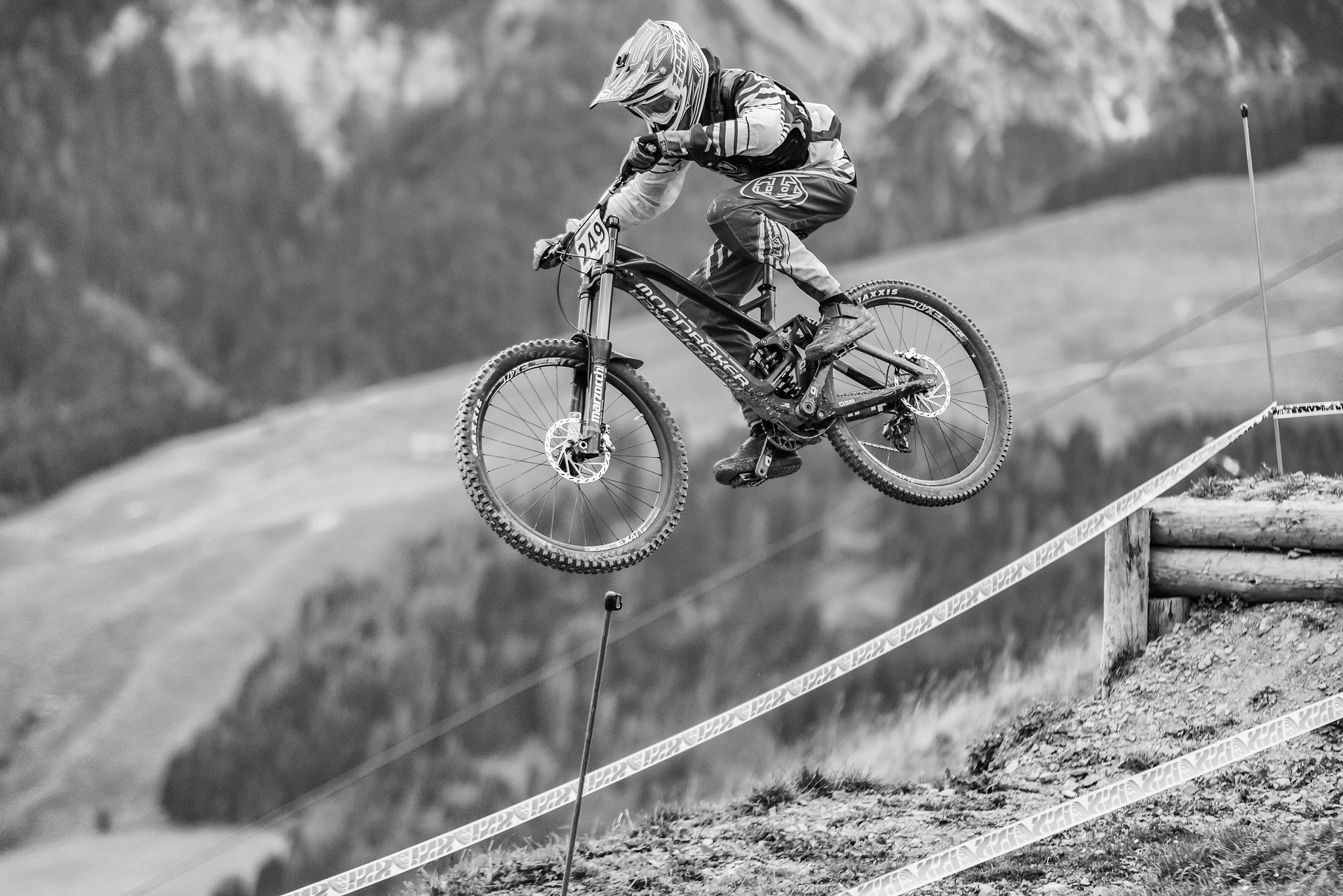 Sigma 70-200mm F2.8 EX DG Macro HSM II sample photo. Edc2015@leogang photography
