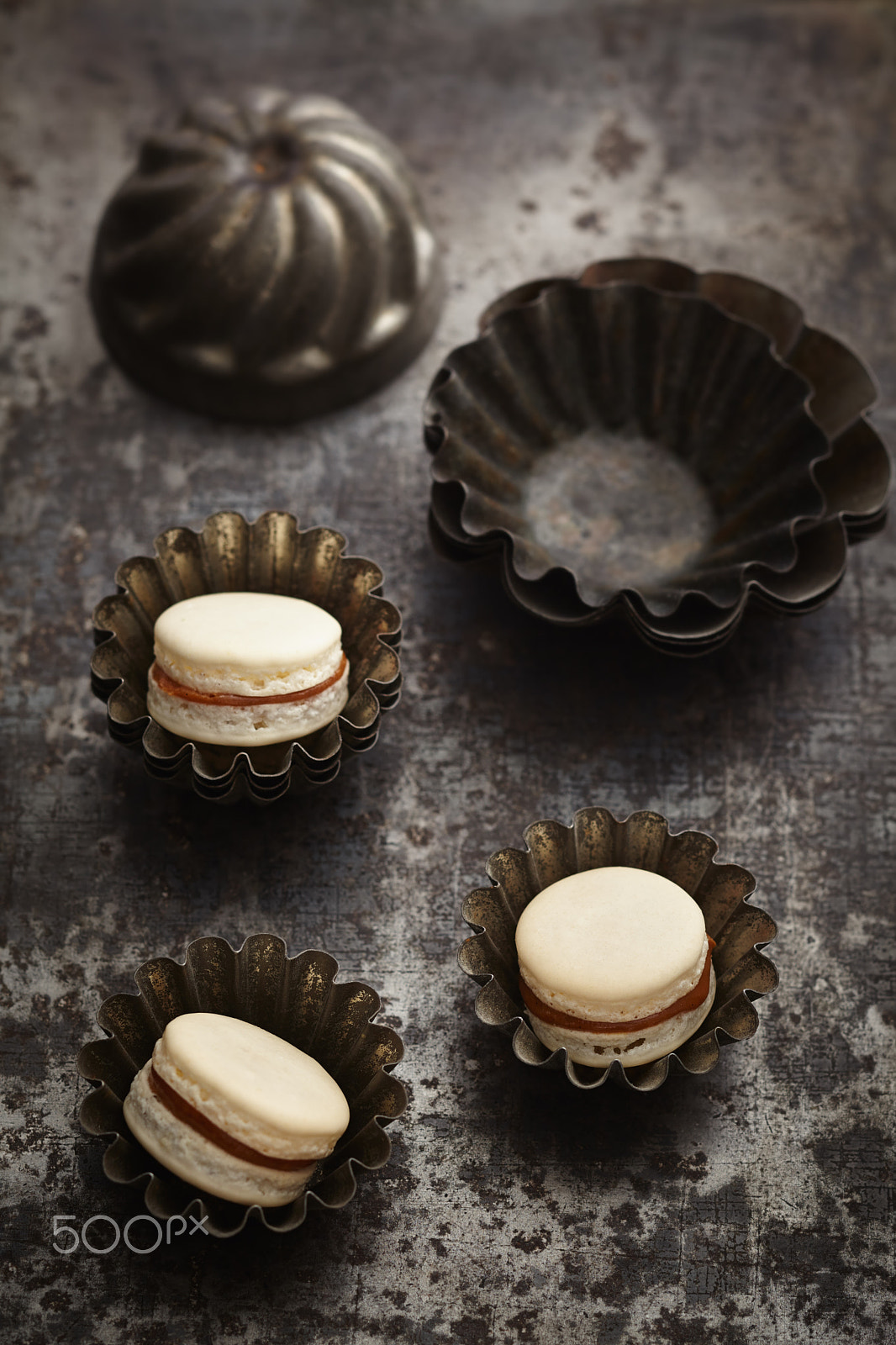 Canon TS-E 90mm F2.8 Tilt-Shift sample photo. Caramel and chocolate macarons photography