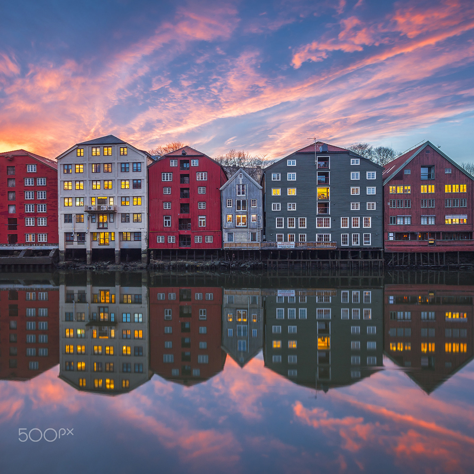 Canon EOS-1Ds Mark III sample photo. Trondheim sunset re-edit photography