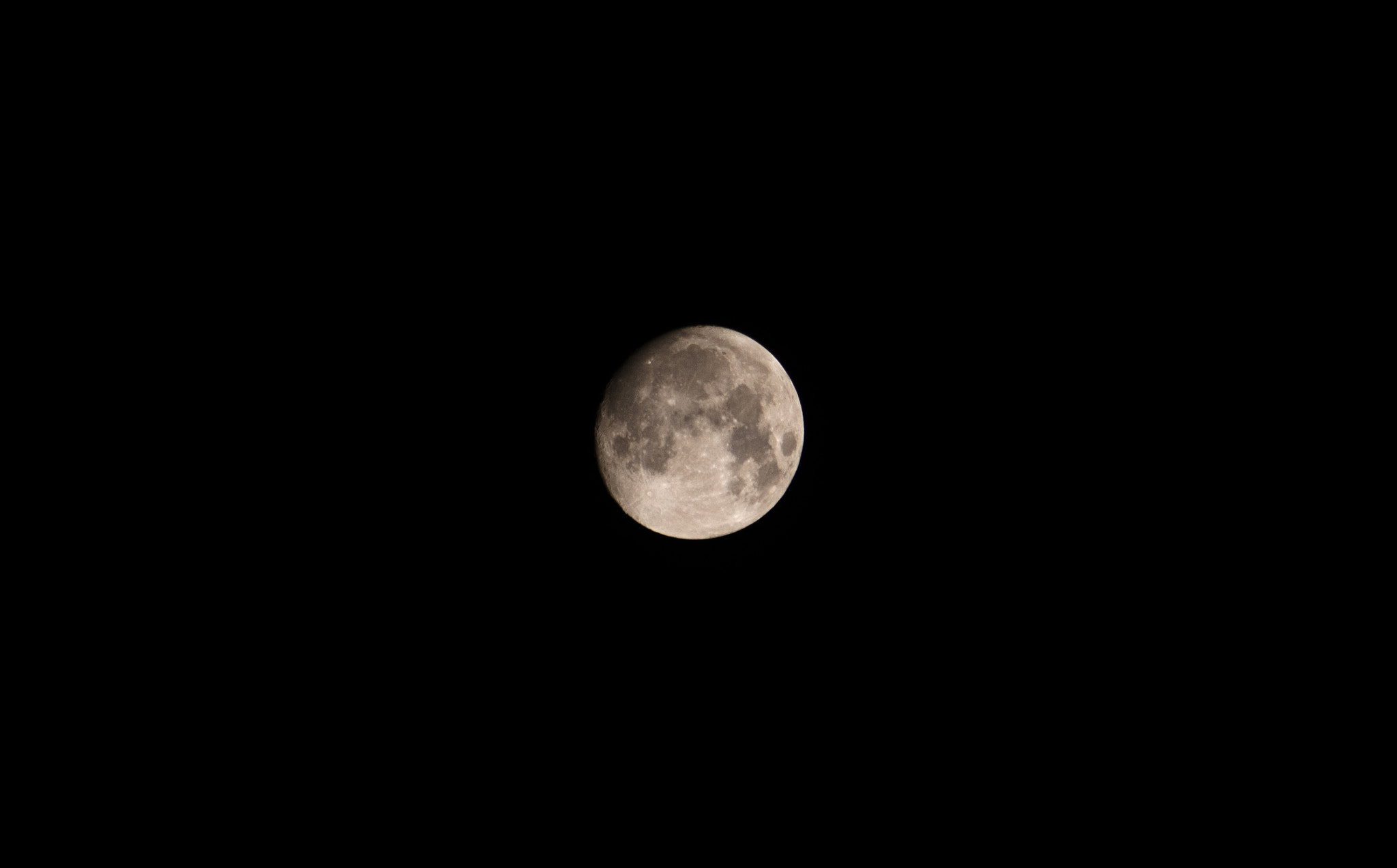 smc PENTAX-FA J 75-300mm F4.5-5.8 AL sample photo. Moon photography