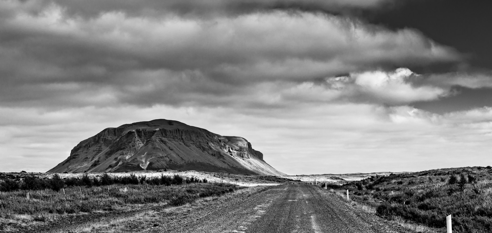24-70mm F2.8 sample photo. Iceland´s uluru photography