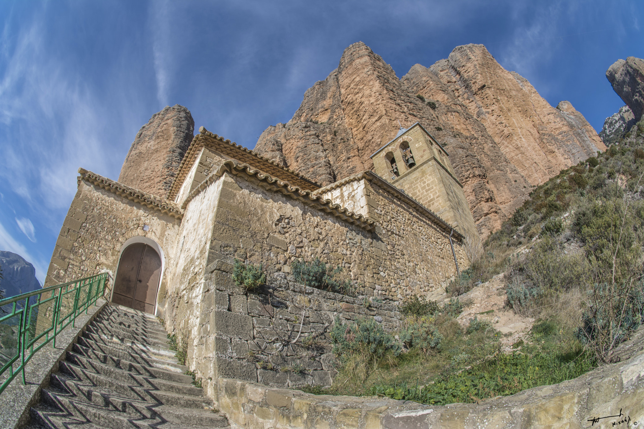 Nikon D7100 + Sigma 10mm F2.8 EX DC HSM Diagonal Fisheye sample photo. Mallos de riglos photography