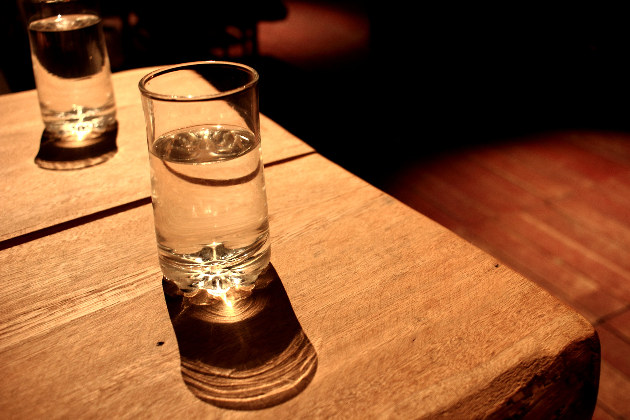 Canon EOS 550D (EOS Rebel T2i / EOS Kiss X4) sample photo. On the table photography