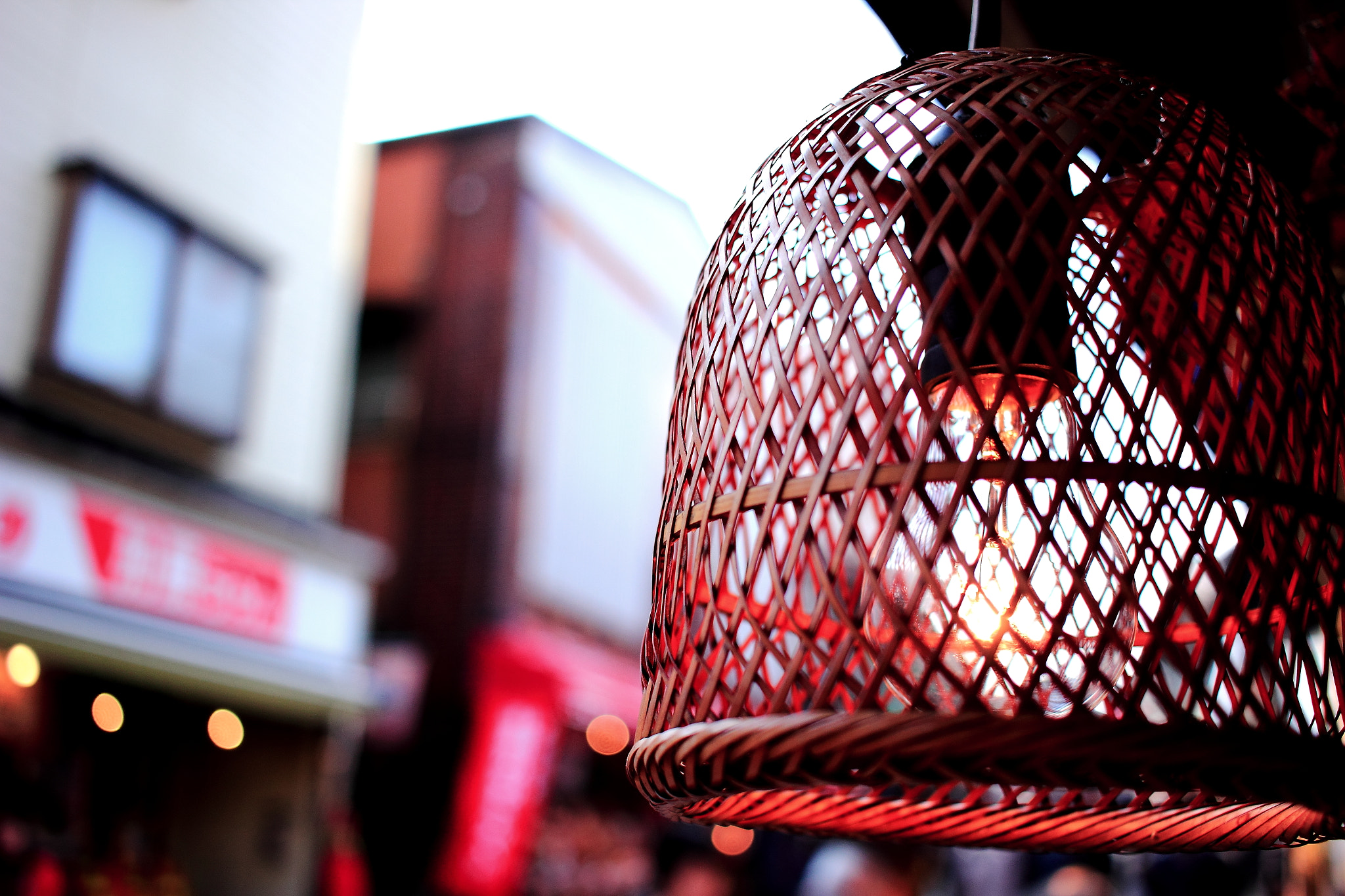 Canon EOS 550D (EOS Rebel T2i / EOS Kiss X4) sample photo. Traditional lamp photography