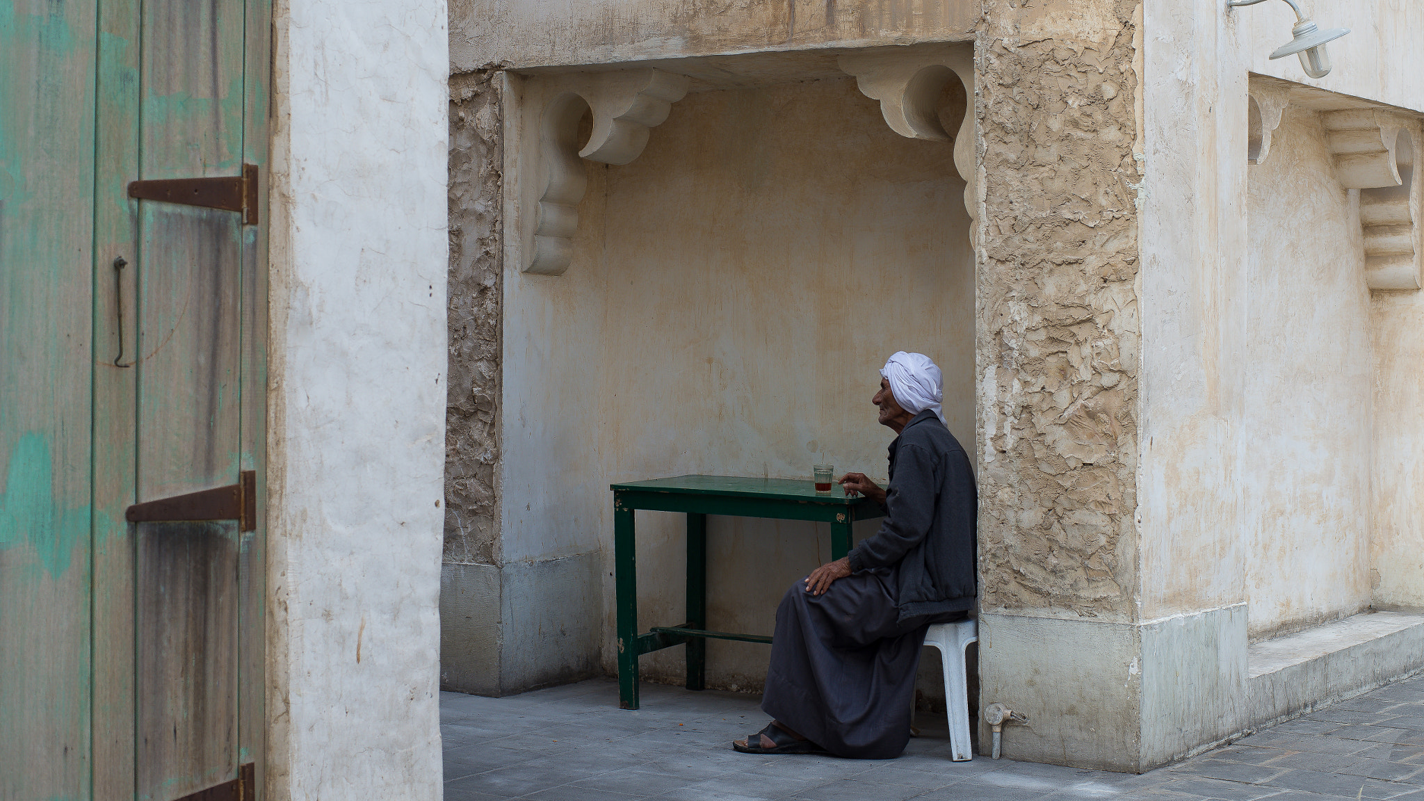 ZEISS Planar T* 50mm F1.4 sample photo. Souq waqif photography