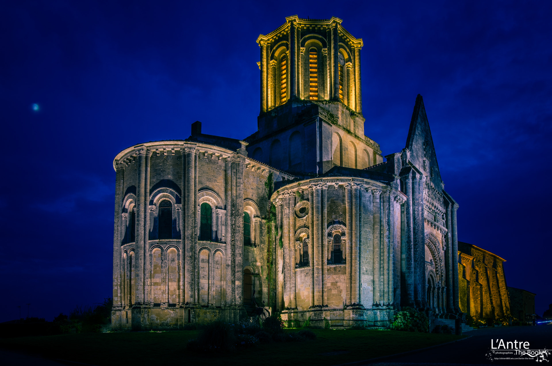 Pentax smc DA 17-70mm F4.0 AL (IF) SDM sample photo. Lumière de nuit photography