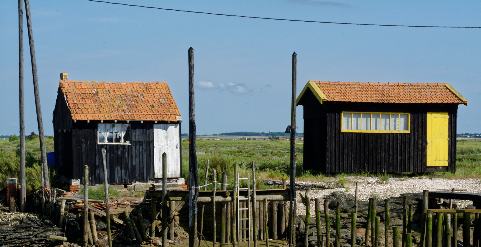 Nikon D7100 + AF Micro-Nikkor 55mm f/2.8 sample photo. Cabane de pêcheur photography