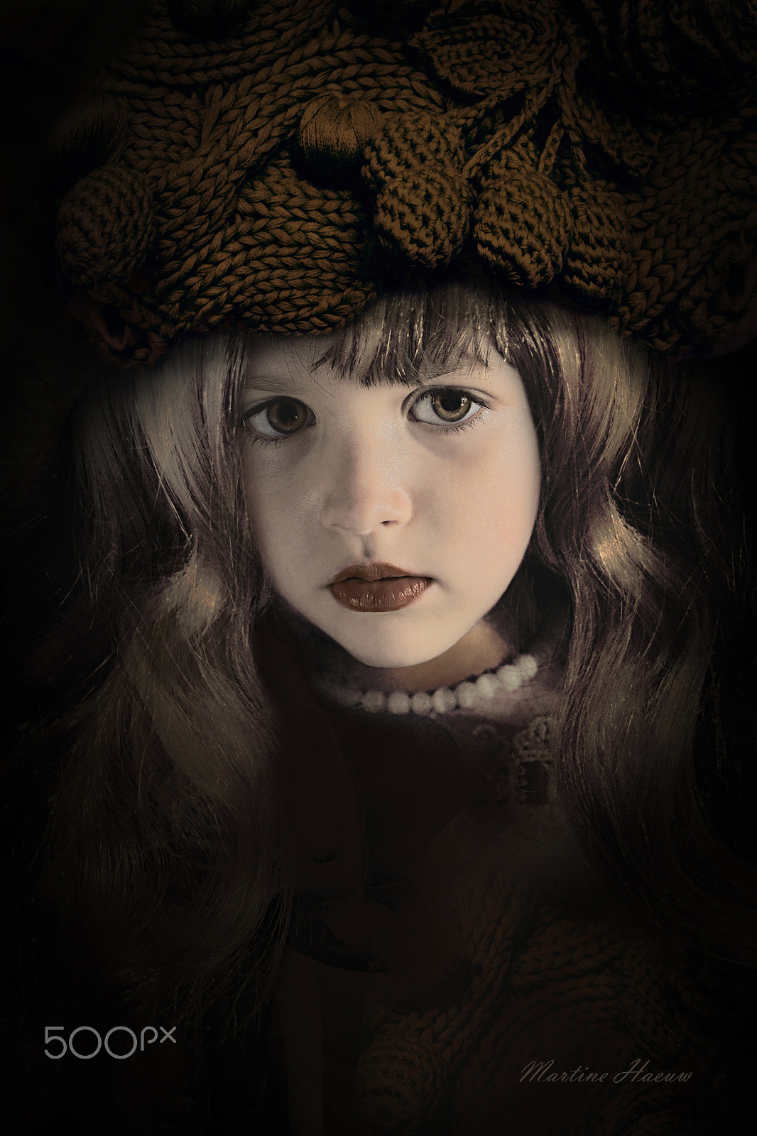AF Zoom-Nikkor 35-70mm f/3.3-4.5 N sample photo. "a little pearl" - "une petite perle" photography