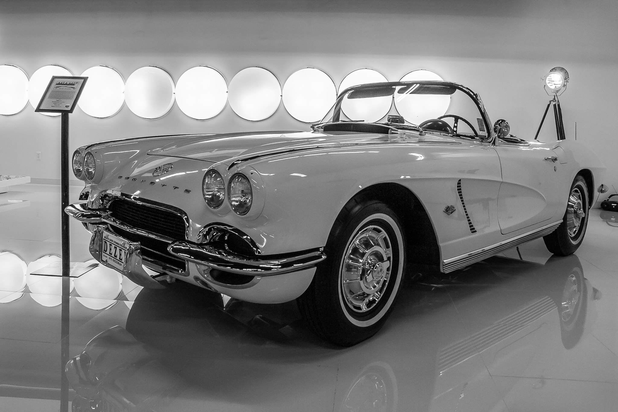 Olympus Zuiko Digital ED 12-60mm F2.8-4.0 SWD sample photo. 1962 chevrolet corvette photography