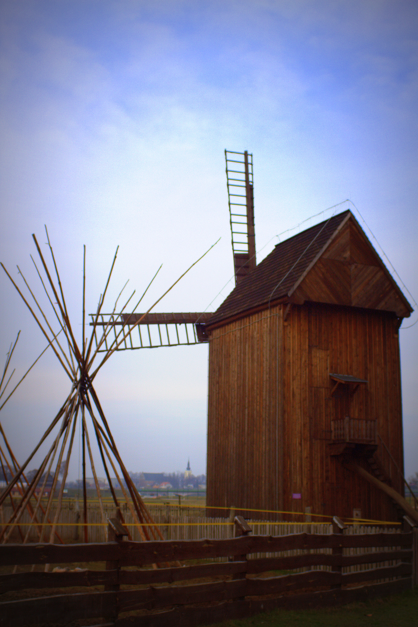 Canon EF 28-90mm f/4-5.6 sample photo. Mill photography