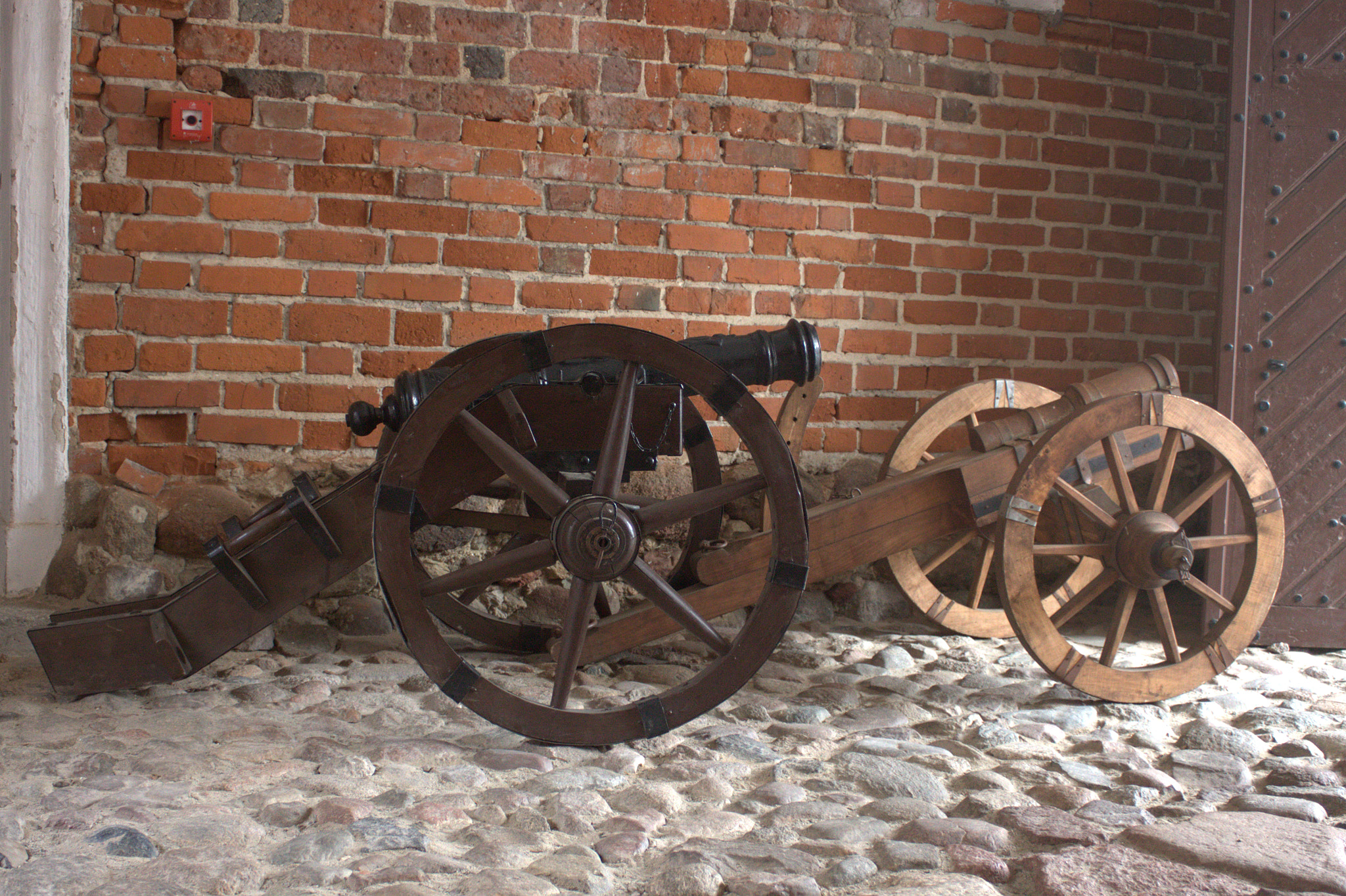 Canon EF 28-90mm f/4-5.6 sample photo. Gun photography