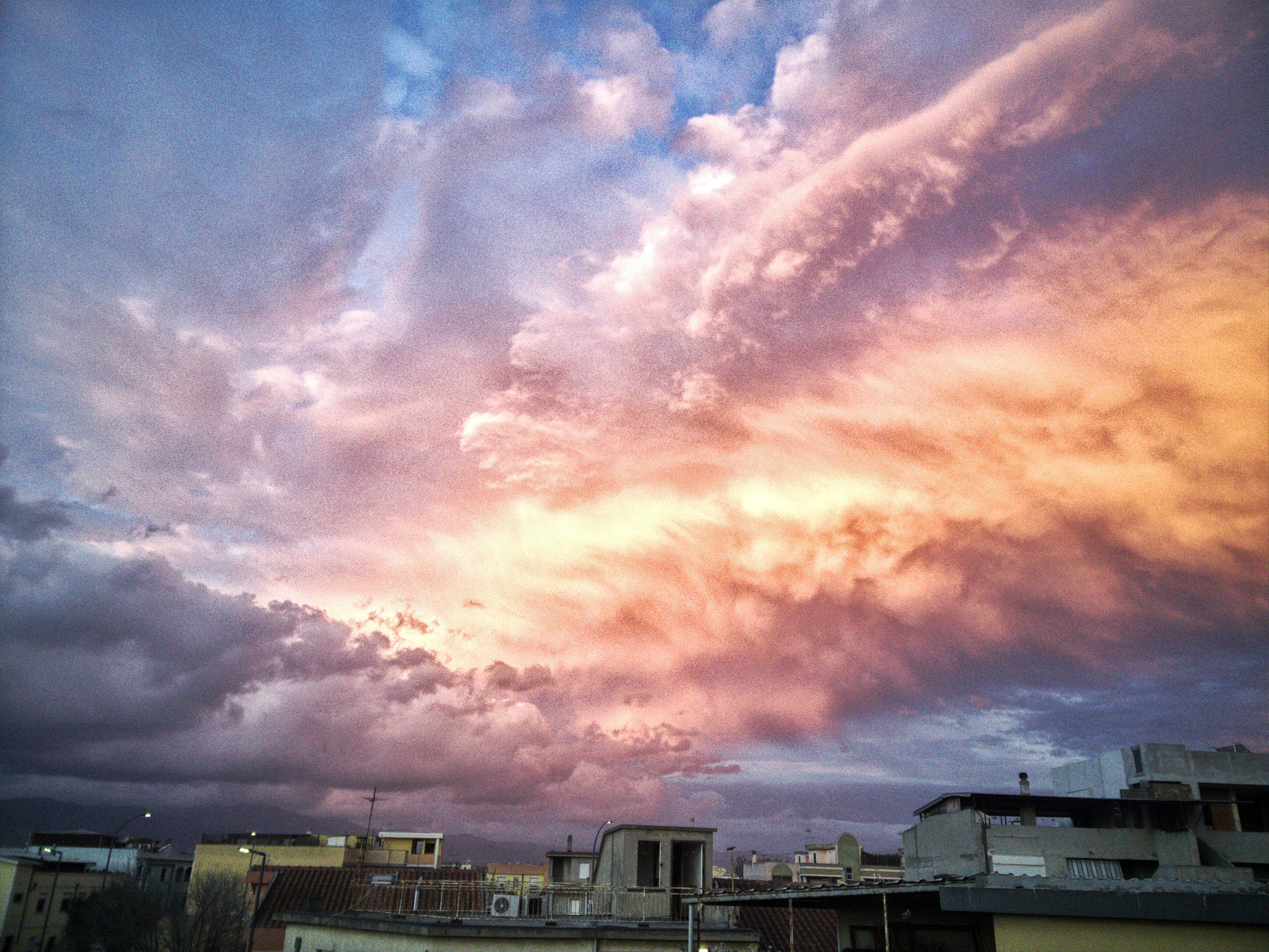 OnePlus One A0001 sample photo. Sunset's clouds photography