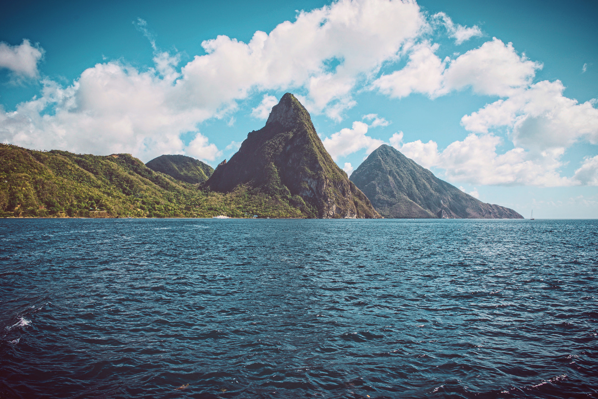 Sony a7 + Sony FE 28mm F2 sample photo. St. lucia photography