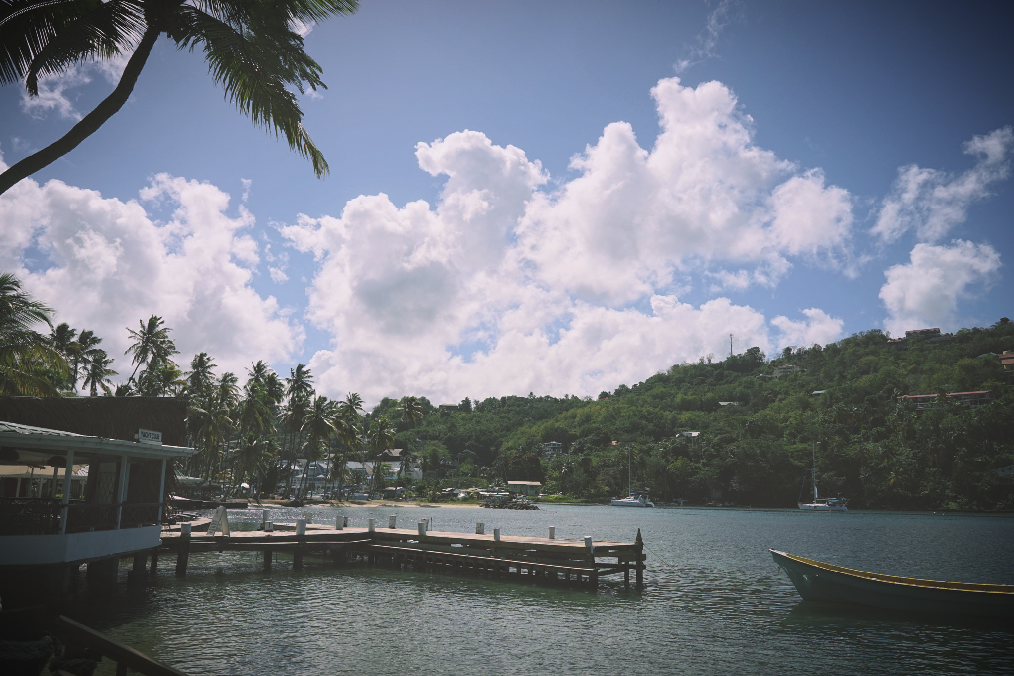 Sony a7 + Sony FE 28mm F2 sample photo. St. lucia photography