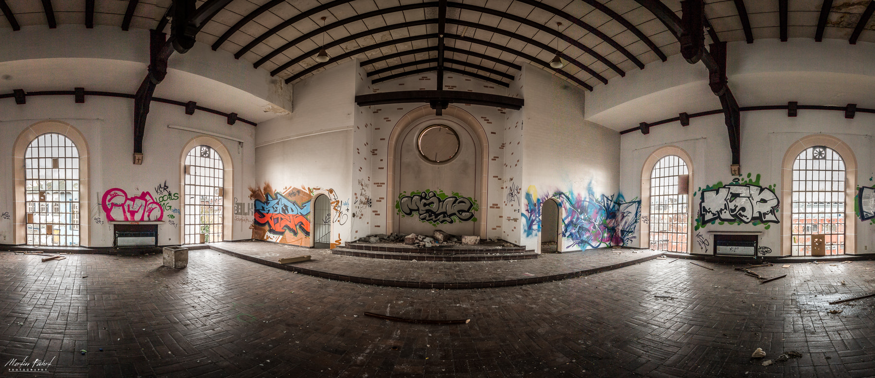 Canon EOS 70D + Sigma 8-16mm F4.5-5.6 DC HSM sample photo. [destroyed prison - church] photography