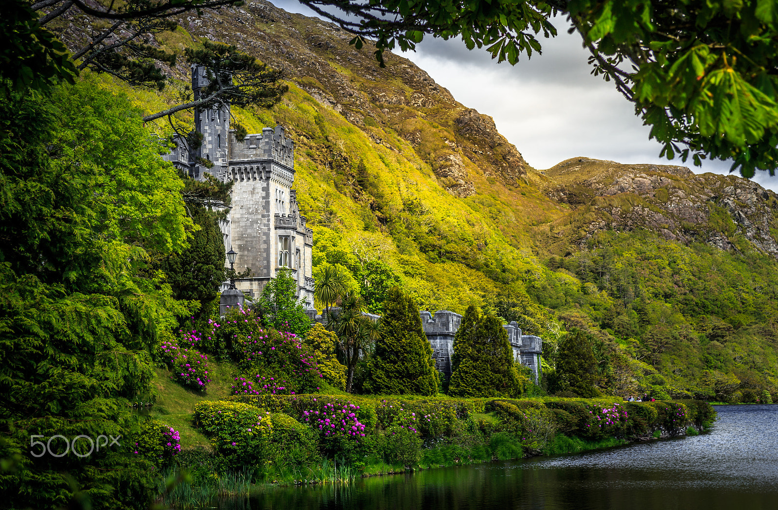 Canon EOS 6D + Canon EF 24-85mm F3.5-4.5 USM sample photo. Kylemore abbey photography