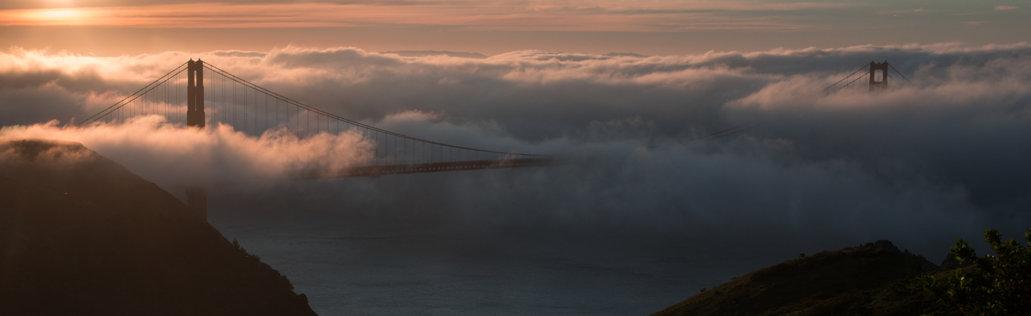 Sony a7R II + Canon EF 17-40mm F4L USM sample photo. Golden gate bridge sunrise photography