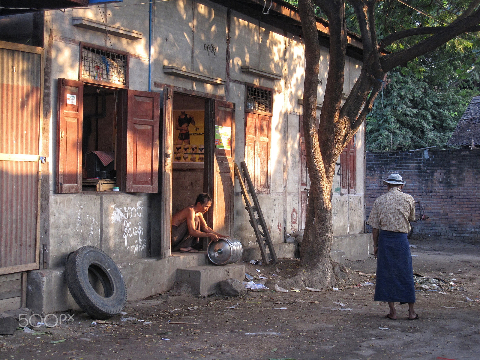 Canon PowerShot SD880 IS (Digital IXUS 870 IS / IXY Digital 920 IS) sample photo. Mandalay, burma - 2012 photography