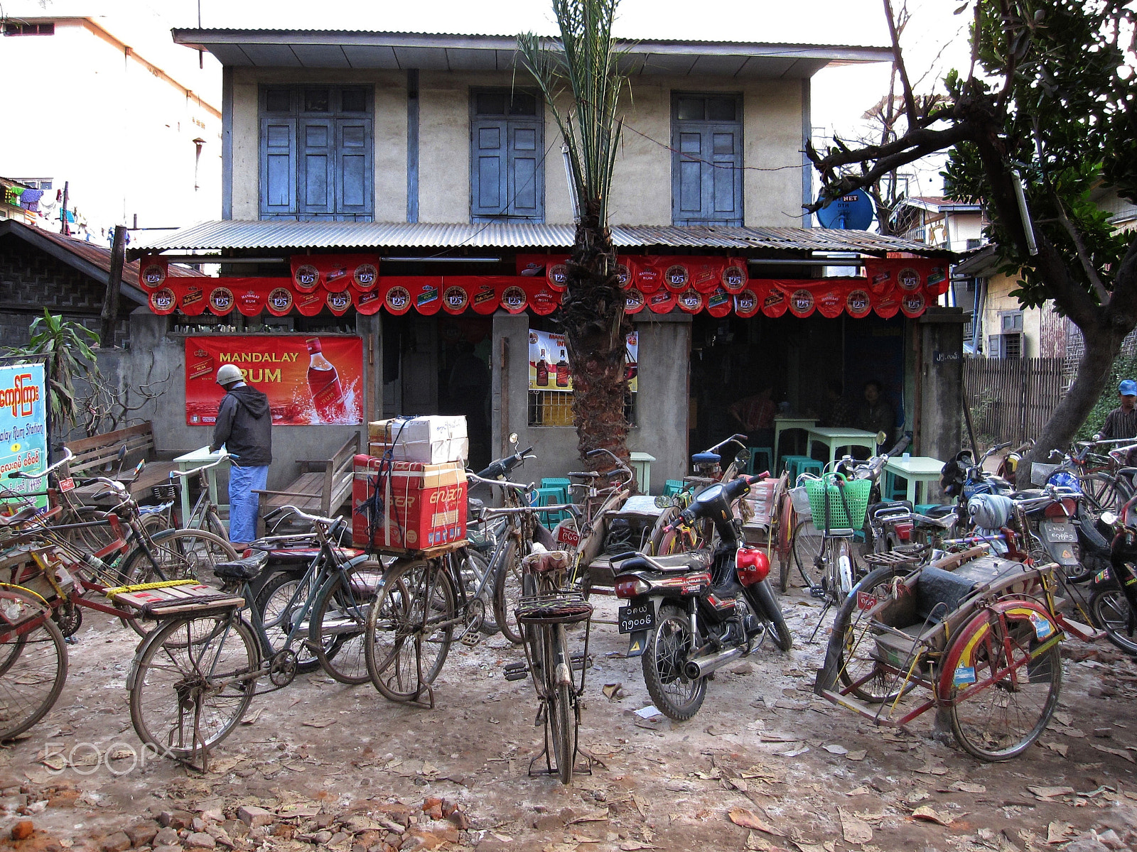 Canon PowerShot SD880 IS (Digital IXUS 870 IS / IXY Digital 920 IS) sample photo. Mandalay, burma - 2012 photography