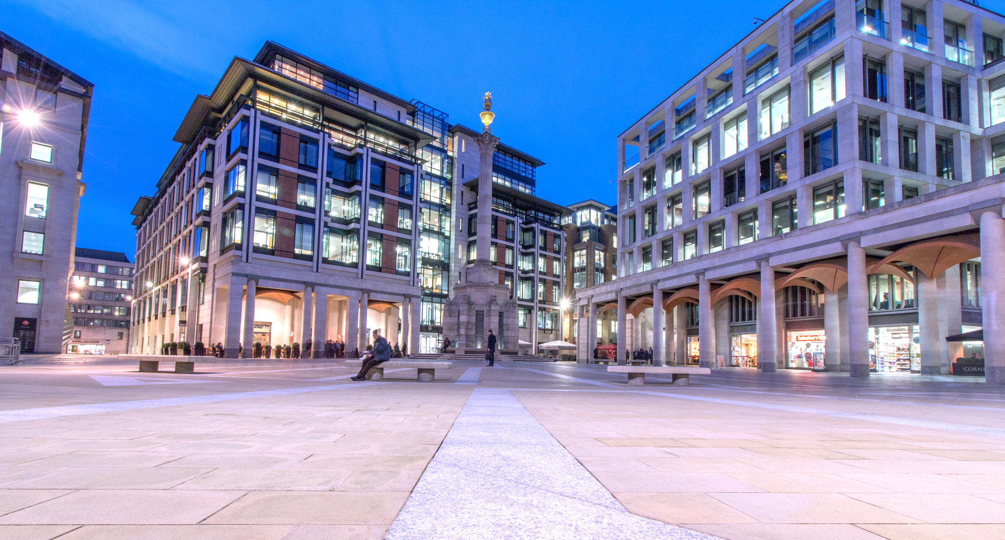Canon EOS 760D (EOS Rebel T6s / EOS 8000D) + Canon EF-S 10-18mm F4.5–5.6 IS STM sample photo. Paternoster square photography