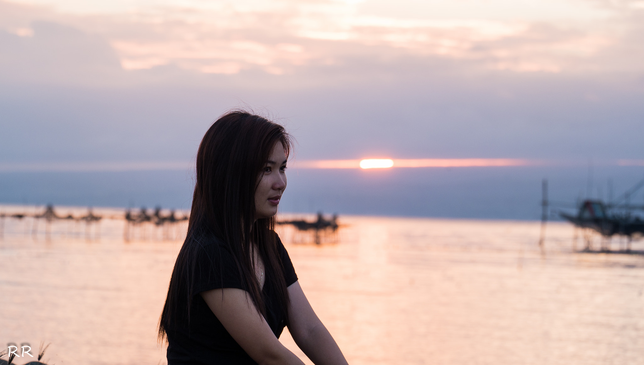 Fujifilm X-A1 + Fujifilm XC 50-230mm F4.5-6.7 OIS sample photo. The sunrise photography