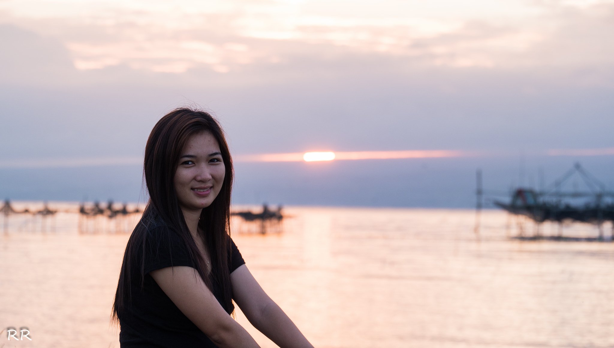 Fujifilm X-A1 + Fujifilm XC 50-230mm F4.5-6.7 OIS sample photo. The sunrise photography
