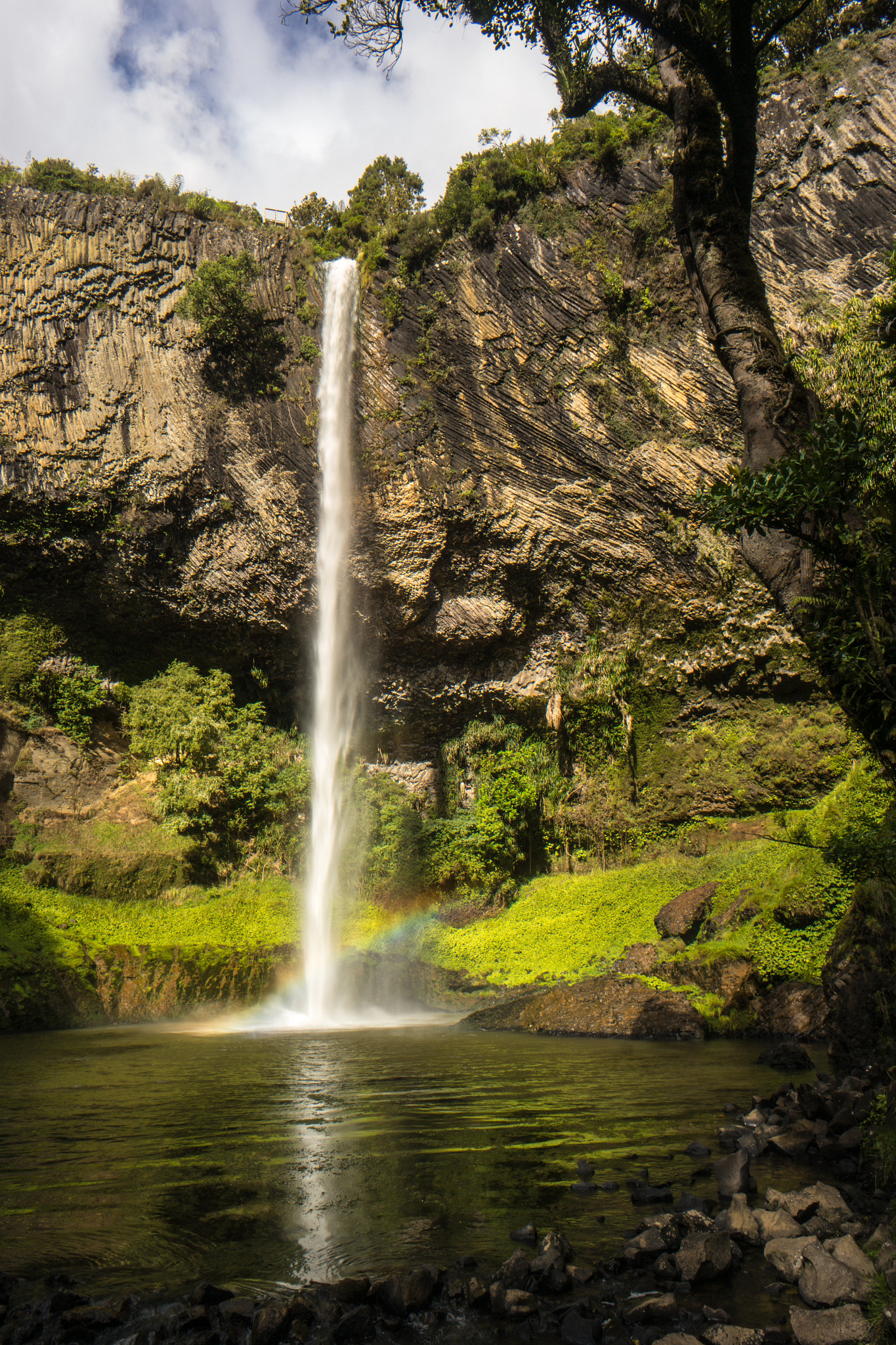 Samsung NX 16mm F2.4 Pancake sample photo. Water prism photography