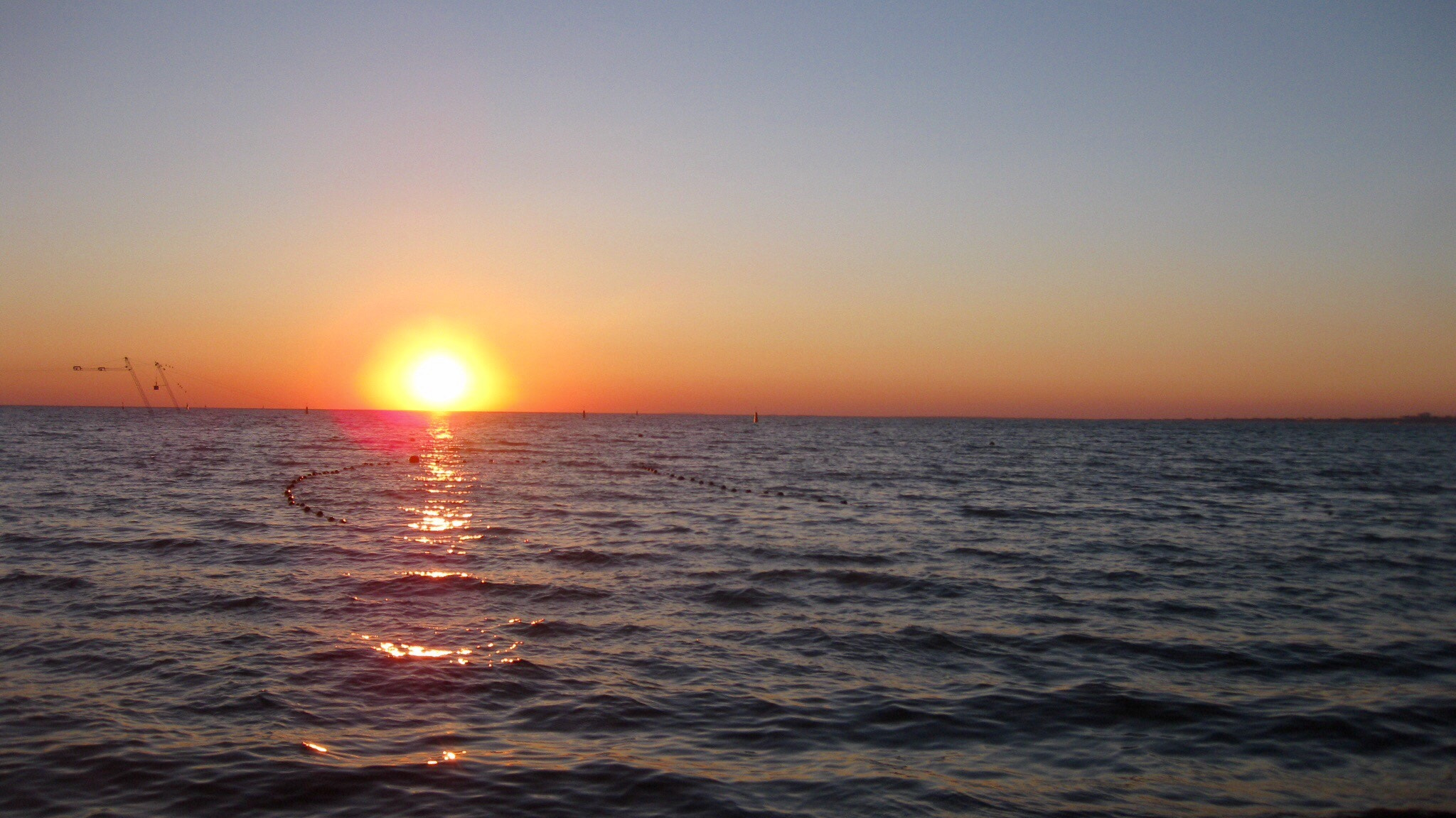 Canon PowerShot SD770 IS (Digital IXUS 85 IS / IXY Digital 25 IS) sample photo. Sunset at sea photography