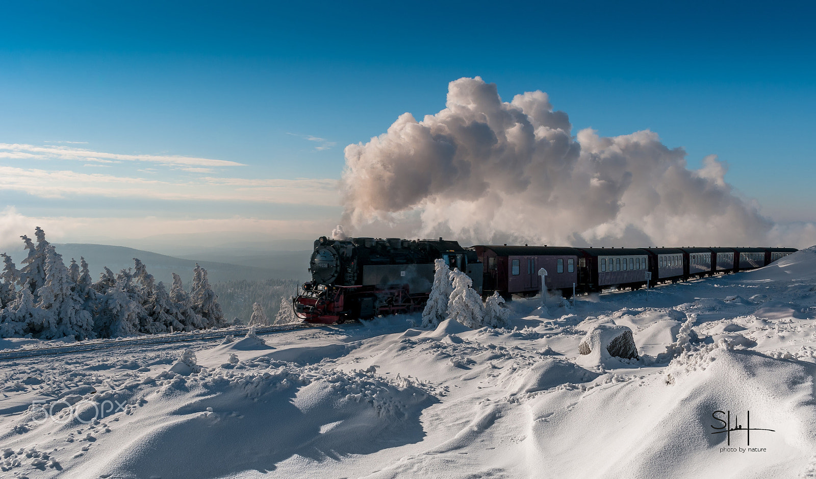 Nikon D300 + Sigma 18-50mm F2.8-4.5 DC OS HSM sample photo. Steamtrain photography