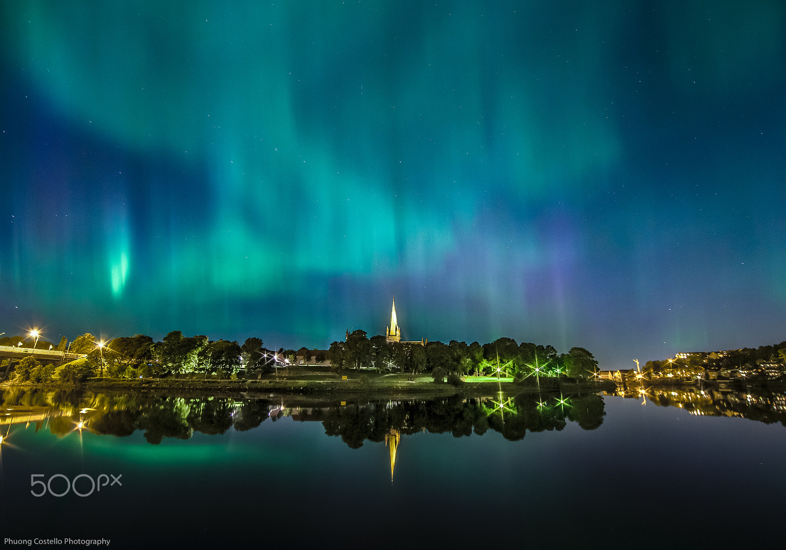 Canon EF 14mm F2.8L II USM sample photo. Northern lights over nidarosdomen cathedral photography