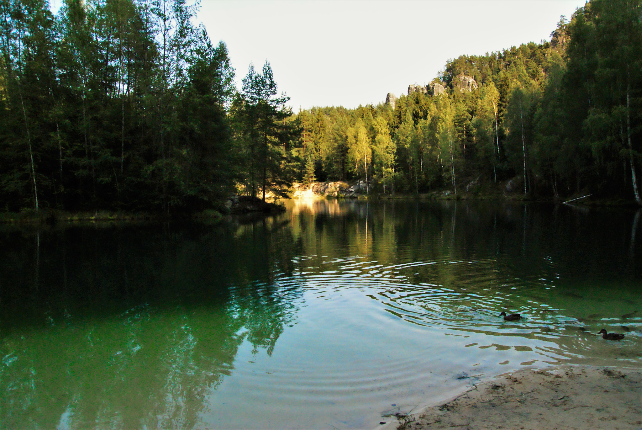 Sony Alpha DSLR-A300 sample photo. Lake photography